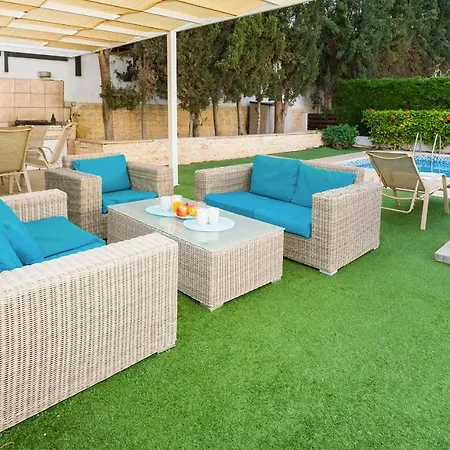 Emily ヴィラ プロタラス