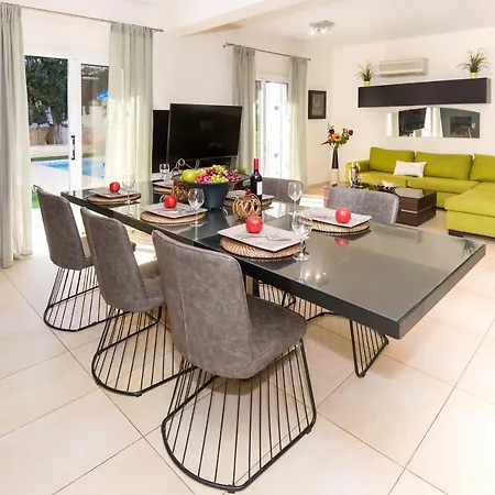 Villa Emily