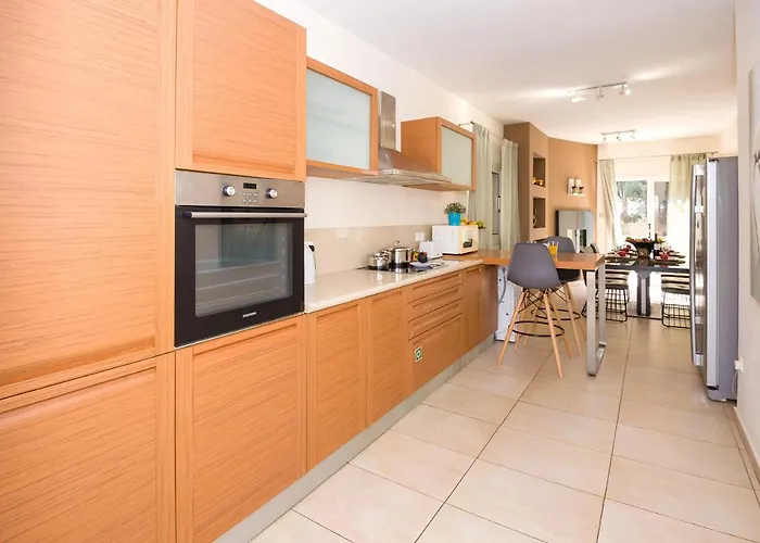 Emily Villa Protaras